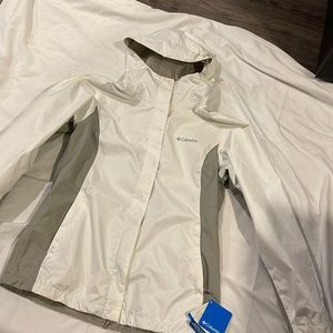 Brand new Columbia lightweight jacket